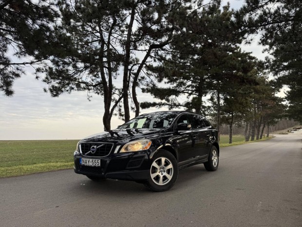 Volvo XC60 2.4 D [D3] Kinetic Geartronic